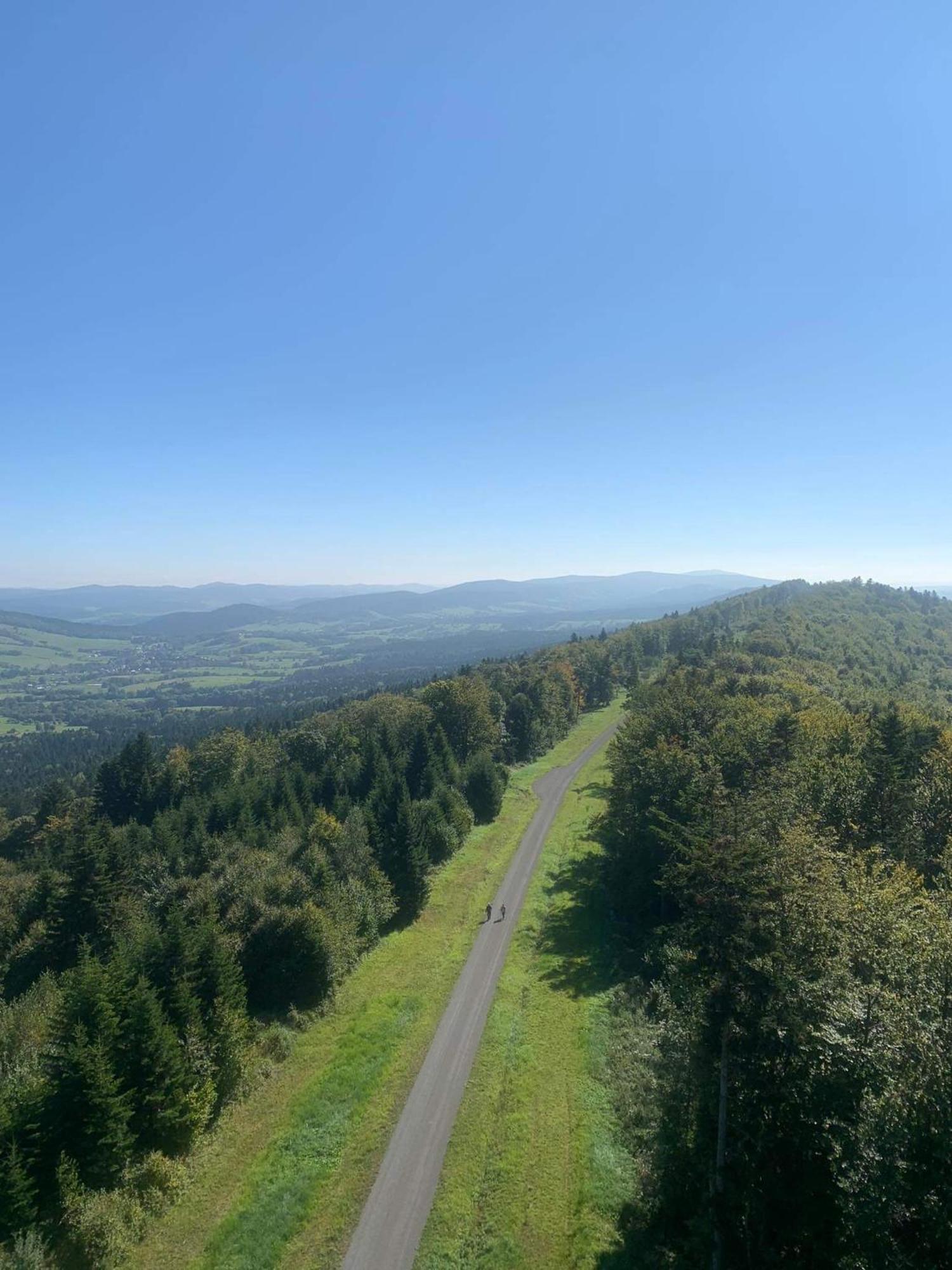 Domki Nad Stawem Uherce Uherce Mineralne  Exterior foto